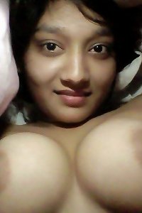 Bengali slurps female bare beaver