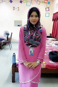 malay- tudung bakal guru