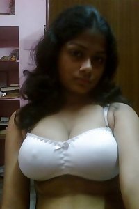 red-hot Tamil gf